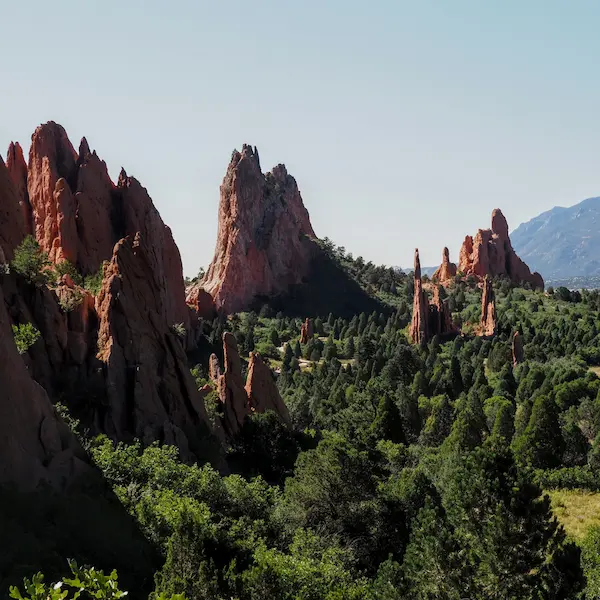 Formaciones rocosas rojas del Garden of the Gods en Colorado Springs, Colorado
